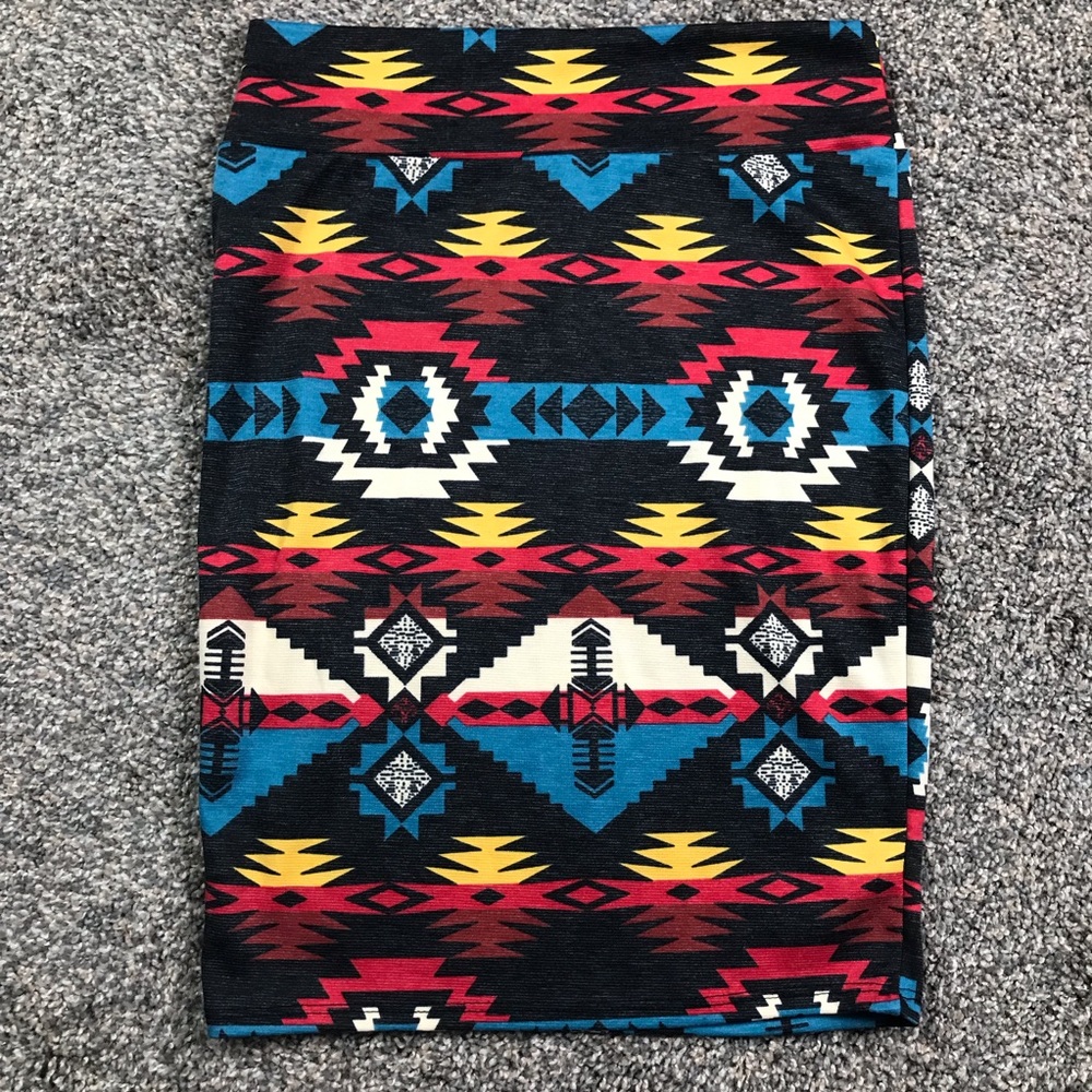 Lularoe stretchy skinny Aztec pattern skirt, sz 14
